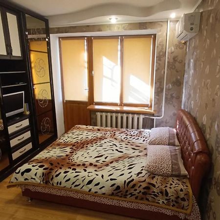Аренда Квартиры Посуточно Cherkasy Exterior foto
